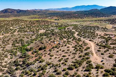 26000 Arabian Place, Tehachapi, CA 93561 - Photo 15