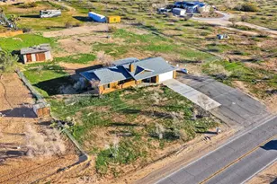 24726 Cahuilla, Apple Valley, CA 92307 - Photo 33