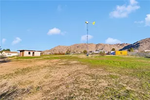 24726 Cahuilla, Apple Valley, CA 92307 - Photo 5