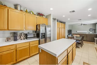 8470 Lindenhurst, Riverside, CA 92508 - Photo 15