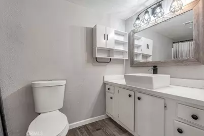 16465 Green Tree, Victorville, CA 92395 - Photo 19