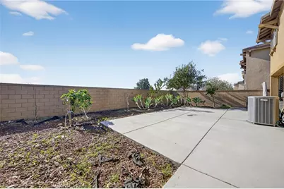 15507 Vanilla Bean, Fontana, CA 92336 - Photo 37