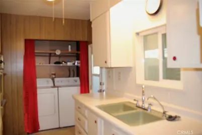 332 N Lyon #57, Hemet, CA 92543 - Photo 9