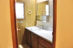 332 N Lyon, Hemet, CA 92543 - Photo 17