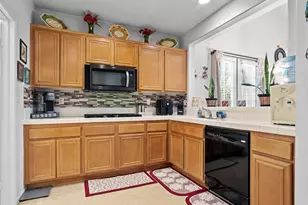 9425 San Bernardino Rd, Rancho Cucamonga, CA 91730 - Photo 27