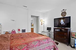 9425 San Bernardino Rd, Rancho Cucamonga, CA 91730 - Photo 21