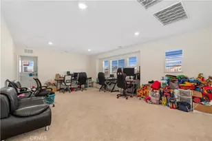 13097 Sierra Madre Ct, Victorville, CA 92394 - Photo 17