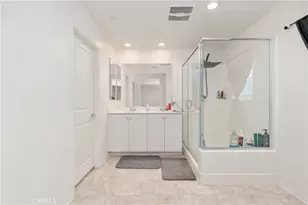 13097 Sierra Madre Ct, Victorville, CA 92394 - Photo 21