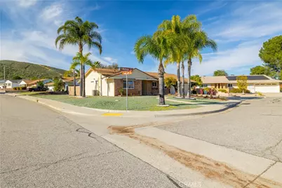 28061 Winthrop Court, Menifee, CA 92586 - Photo 3