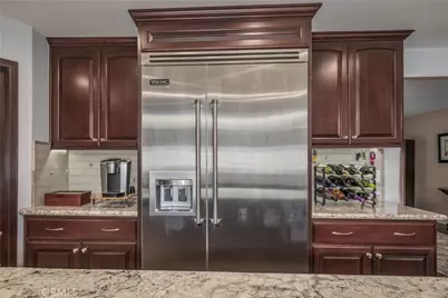 6617 Rainbow Place, Highland, CA 92346 - Photo 11