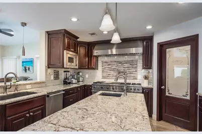 6617 Rainbow Place, Highland, CA 92346 - Photo 13