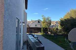 27610 Corte Del Sol, Moreno Valley, CA 92555 - Photo 15