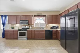 19830 Silverwood Dr, Lake Elsinore, CA 92530 - Photo 17