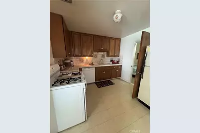 1028 S Sunkist Avenue, West Covina, CA 91790 - Photo 5