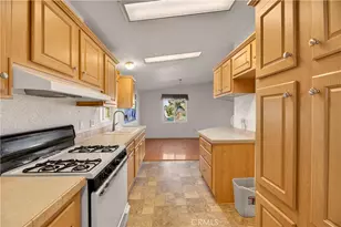 725 W Thornton, Hemet, CA 92543 - Photo 3