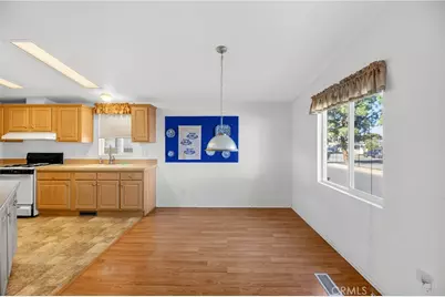 725 W Thornton #10, Hemet, CA 92543 - Photo 11