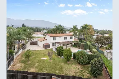 1121 Iris, Corona, CA 92882 - Photo 35