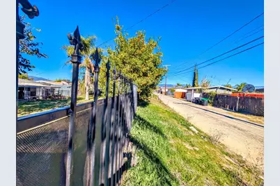 1210 Tejon, Colton, CA 92324 - Photo 53