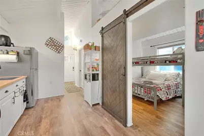 346 San Bernardino Avenue, Sugarloaf, CA 92386 - Photo 15