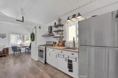 346 San Bernardino Avenue, Sugarloaf, CA 92386 - Photo 7