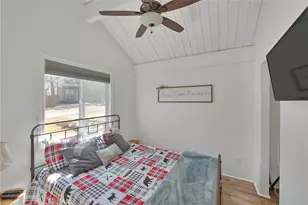 346 San Bernardino Ave, Sugarloaf, CA 92386 - Photo 21