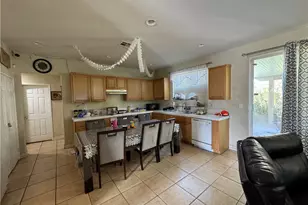 13740 Helena, Victorville, CA 92392 - Photo 7