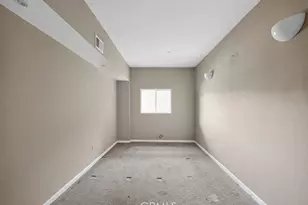 6193 Oakdale Ave, Oakland, CA 94605 - Photo 17