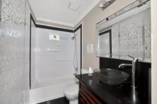 6193 Oakdale Ave, Oakland, CA 94605 - Photo 21