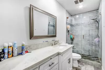 8426 Greenpoint, Riverside, CA 92503 - Photo 19