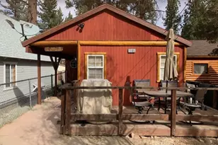 1105 W Rainbow Blvd, Big Bear City, CA 92314 - Photo 1