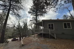 33058 Juniper Ln, Green Valley Lake, CA 92341 - Photo 23