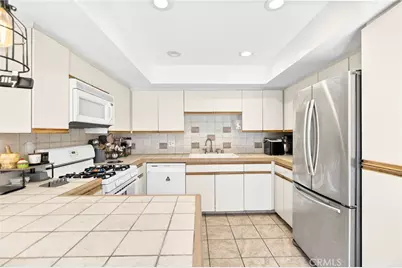 25644 Sharp #J, Hemet, CA 92544 - Photo 13