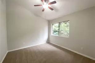 30574 Greenway Cir, Temecula, CA 92592 - Photo 17