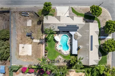 17492 Mariposa Avenue, Riverside, CA 92504 - Photo 3