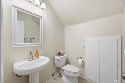 4674 Trailmore Court, Riverside, CA 92505 - Photo 17