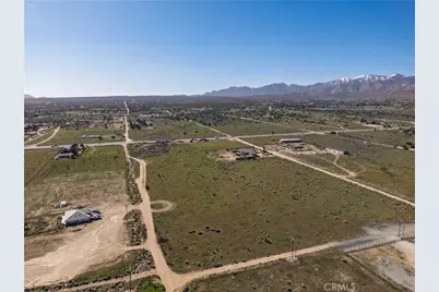 8485 White Fox Trail, Phelan, CA 92371 - Photo 11