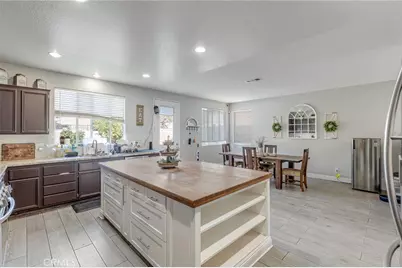 33129 Shoreline Drive, Lake Elsinore, CA 92530 - Photo 15