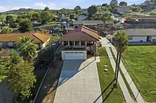 14421 Laurel Dr, Riverside, CA 92503 - Photo 51