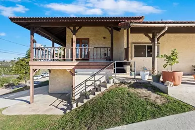 14421 Laurel Drive, Riverside, CA 92503 - Photo 13