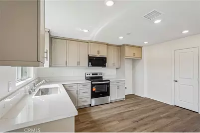 10635 Sea Venture Way, Victorville, CA 92394 - Photo 9