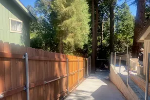 1055 Playground, Crestline, CA 92325 - Photo 23