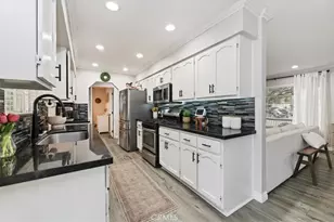 9075 Delano Dr, Riverside, CA 92503 - Photo 15