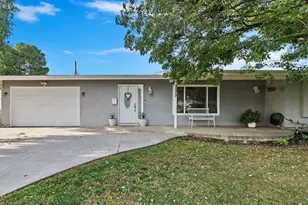 9075 Delano Dr, Riverside, CA 92503 - Photo 5