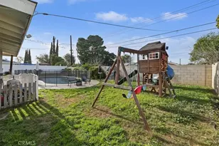 9075 Delano Dr, Riverside, CA 92503 - Photo 31