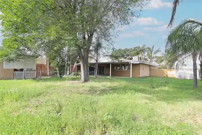 525 E 3rd, Rialto, CA 92376 - Photo 19