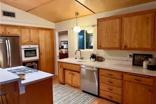 636 N Palm Ave, Upland, CA 91786 - Photo 9