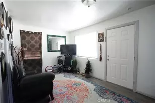 1144 W 85th, Los Angeles, CA 90044 - Photo 7