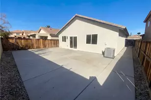 14433 Green River Rd, Victorville, CA 92394 - Photo 5