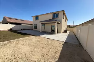 16818 Desert Willow St, Victorville, CA 92394 - Photo 9