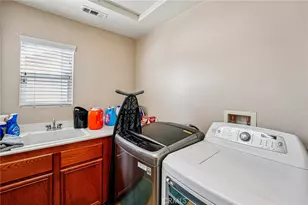 13302 Patricia Ln, Moreno Valley, CA 92553 - Photo 25